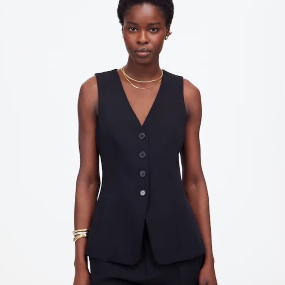 Madewell Black Sleeveless V-Neck Button Vest